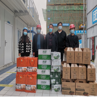 我公司領(lǐng)導(dǎo)深入施工一線慰問徐州市病毒檢測中心項目建設(shè)者